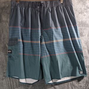 Billabong Layback Recycler Board Shorts Mens Large Striped